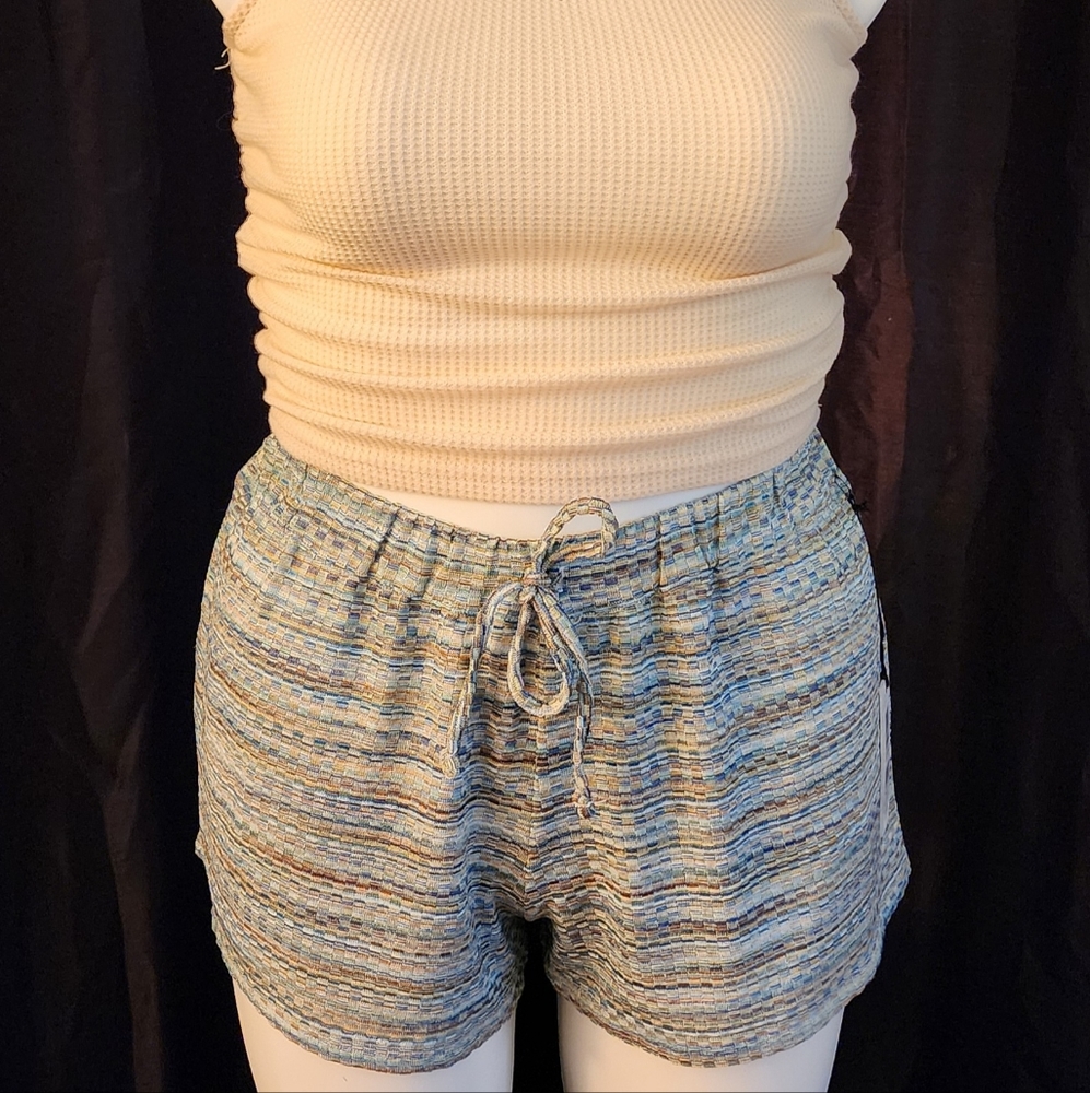 Astars NWT Del Carmen drawstring shorts